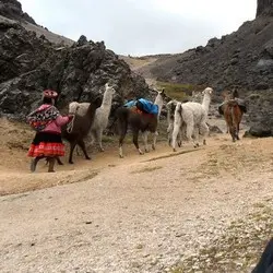trekking lares valley